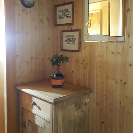 Haus Feschas Apartamento